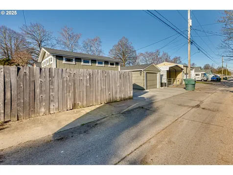 426 16th Avenue Longview WA 98632