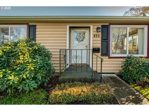 426 16th Avenue Longview WA 98632