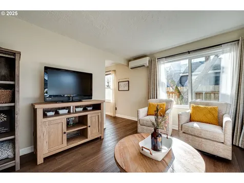 426 16th Avenue Longview WA 98632