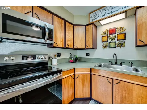426 16th Avenue Longview WA 98632