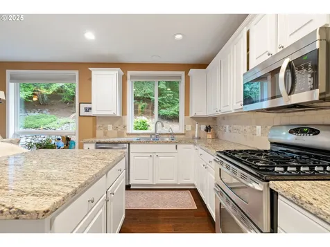 8538 SW Charlotte Drive Beaverton OR 97007