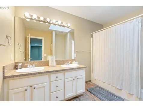 8538 SW Charlotte Drive Beaverton OR 97007