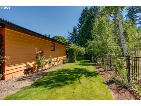 7170 SE 122nd Avenue Portland OR 97236