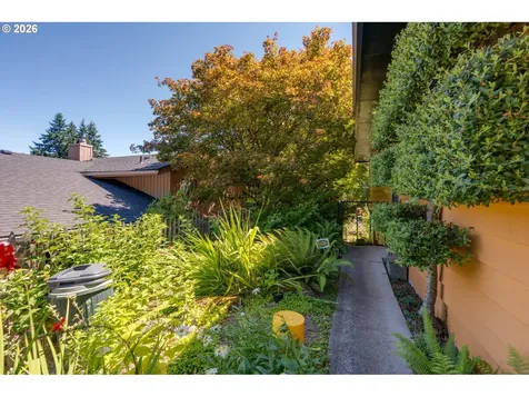 7170 SE 122nd Avenue Portland OR 97236