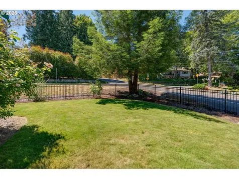 7170 SE 122nd Avenue Portland OR 97236
