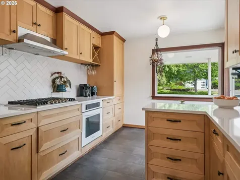 7270 SW Nevada Terrace Portland OR 97219