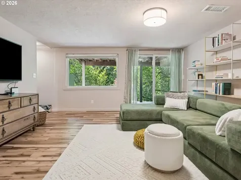7270 SW Nevada Terrace Portland OR 97219