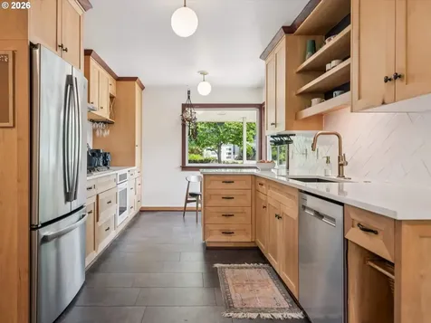 7270 SW Nevada Terrace Portland OR 97219