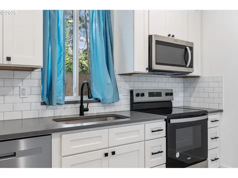 4719 NE 107th Avenue Portland OR 97220