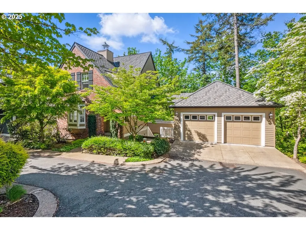 10272 NW Edgewood Drive Portland OR 97229