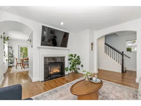 10272 NW Edgewood Drive Portland OR 97229