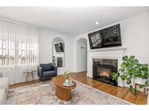 10272 NW Edgewood Drive Portland OR 97229