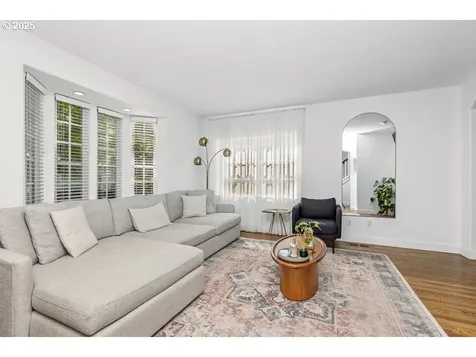 10272 NW Edgewood Drive Portland OR 97229