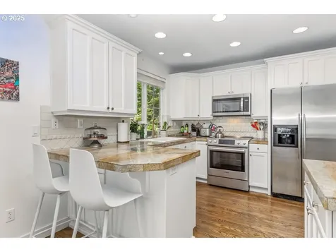 10272 NW Edgewood Drive Portland OR 97229