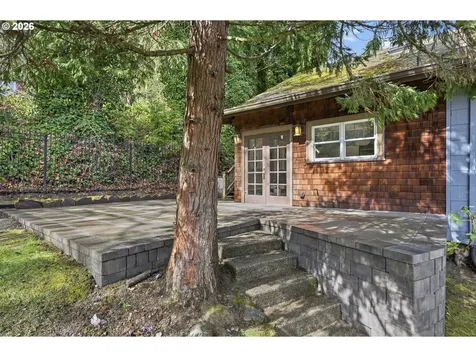 9889 NW Hoge Avenue Portland OR 97231