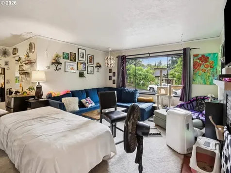2227 SE 70th Avenue Portland OR 97215