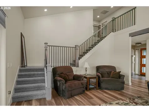 677 NW Crater Lake Drive Dallas OR 97338