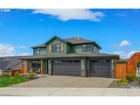 677 NW Crater Lake Drive Dallas OR 97338