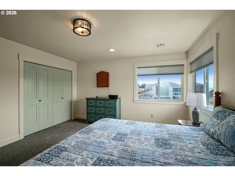 677 NW Crater Lake Drive Dallas OR 97338