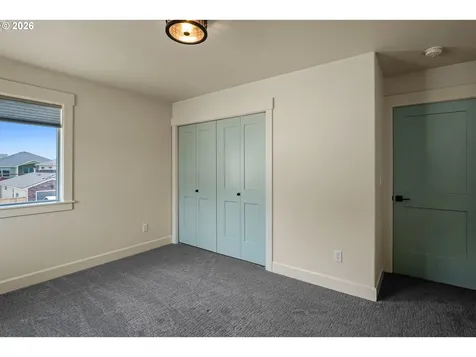 677 NW Crater Lake Drive Dallas OR 97338