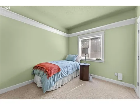 1535 Lakeview Drive Silverton OR 97381