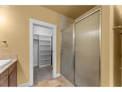 1535 Lakeview Drive Silverton OR 97381