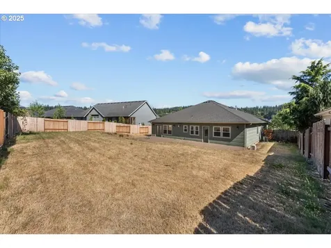 1535 Lakeview Drive Silverton OR 97381