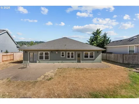 1535 Lakeview Drive Silverton OR 97381
