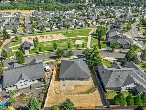 1535 Lakeview Drive Silverton OR 97381
