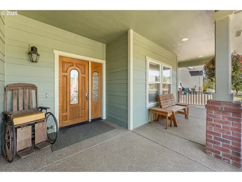 1535 Lakeview Drive Silverton OR 97381