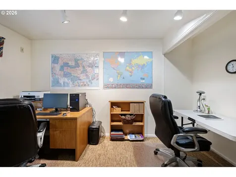 2101 Kingfisher Way Eugene OR 97401