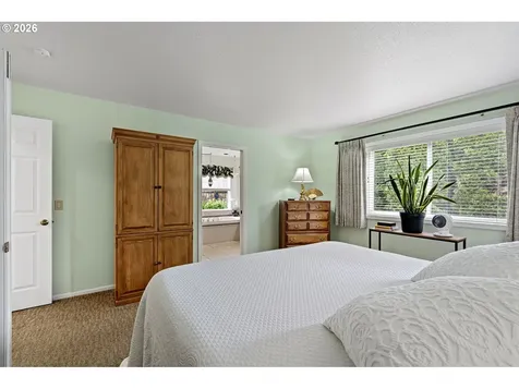 2101 Kingfisher Way Eugene OR 97401