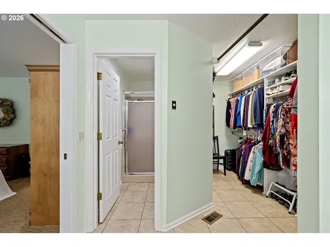 2101 Kingfisher Way Eugene OR 97401