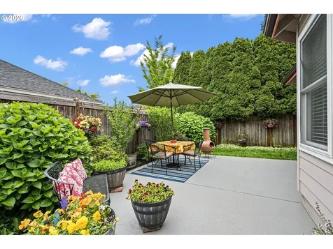 2101 Kingfisher Way Eugene OR 97401