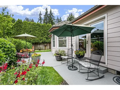 2101 Kingfisher Way Eugene OR 97401