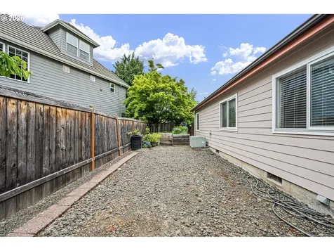 2101 Kingfisher Way Eugene OR 97401