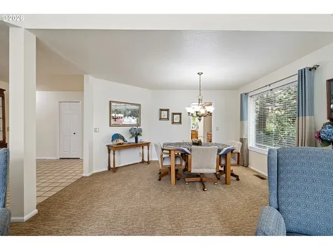 2101 Kingfisher Way Eugene OR 97401