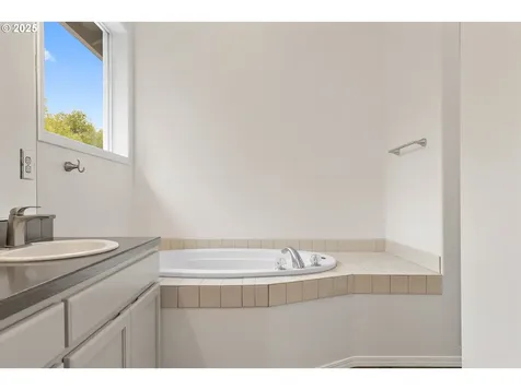 1703 NW Wonderview Avenue Gresham OR 97030