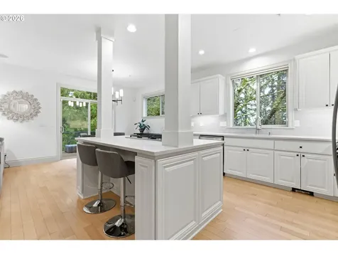 1645 SW Joshua Street Portland OR 97219