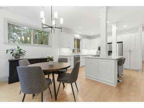 1645 SW Joshua Street Portland OR 97219