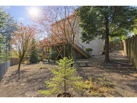 1645 SW Joshua Street Portland OR 97219