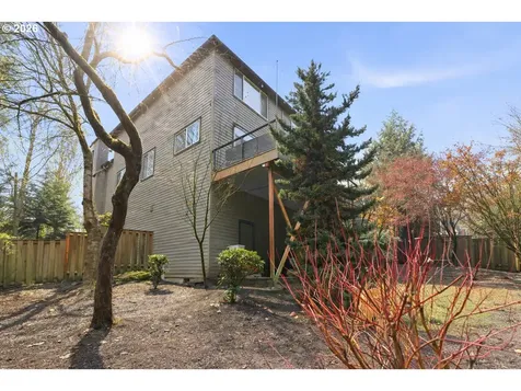 1645 SW Joshua Street Portland OR 97219