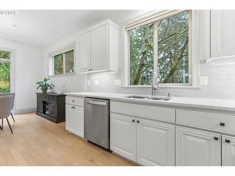 1645 SW Joshua Street Portland OR 97219