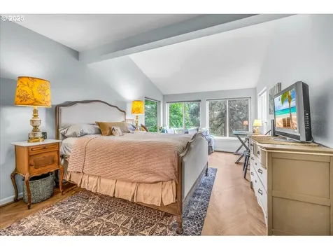 4401 Thunder Vista Lane Lake Oswego OR 97035