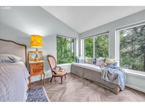 4401 Thunder Vista Lane Lake Oswego OR 97035