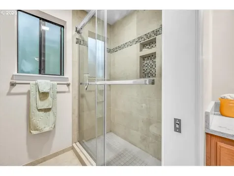 4401 Thunder Vista Lane Lake Oswego OR 97035