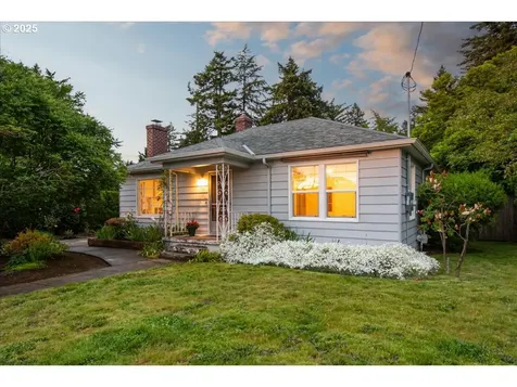 706 SE 135th Avenue Portland OR 97233