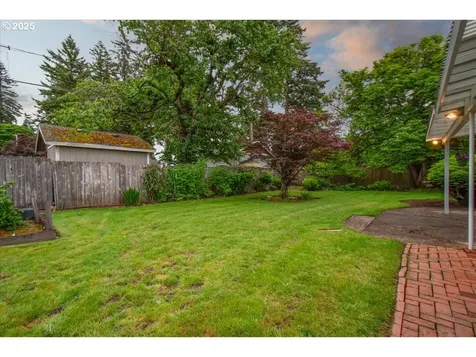 706 SE 135th Avenue Portland OR 97233