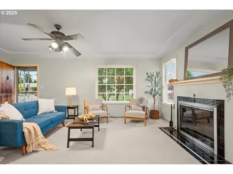 706 SE 135th Avenue Portland OR 97233