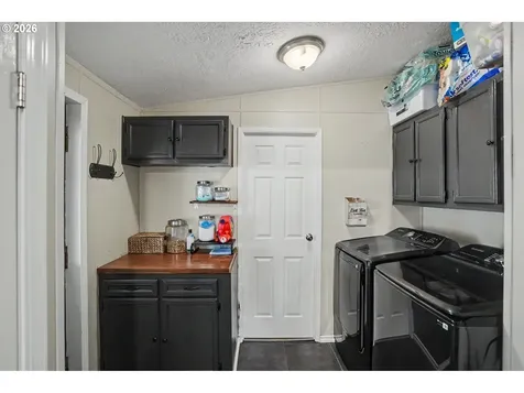 12450 SW Fischer Road Portland OR 97224